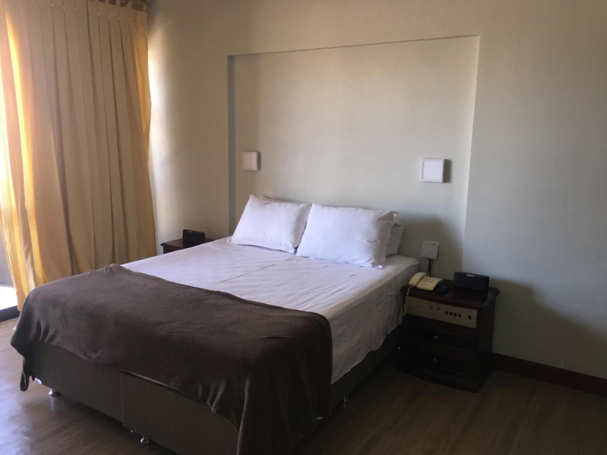 Apart Hotel No Coracao De Brasilia Kubitschek Plaza Buitenkant foto